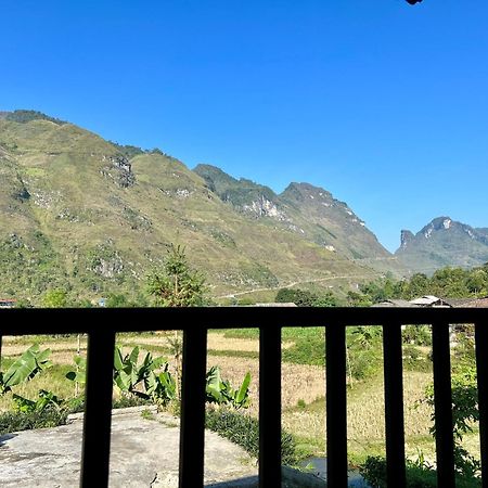Du Gia Van Chung Homestay Làng Cac Esterno foto