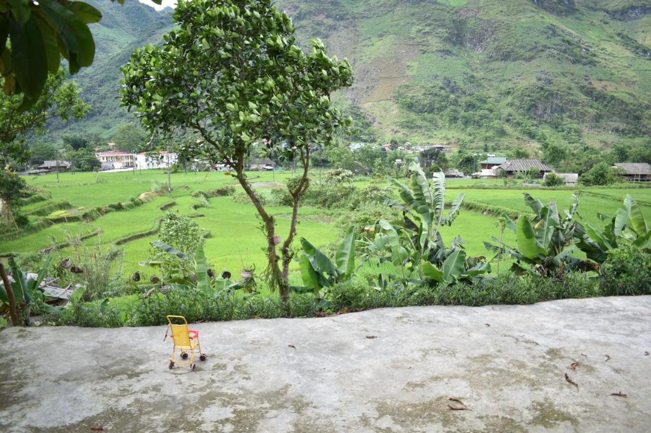 Du Gia Van Chung Homestay Làng Cac Esterno foto