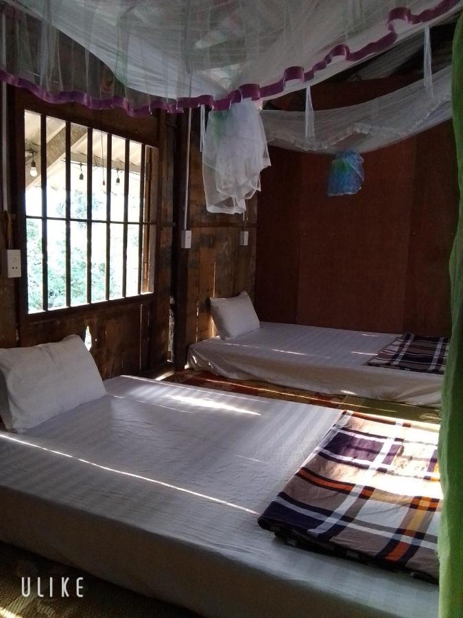 Du Gia Van Chung Homestay Làng Cac Esterno foto