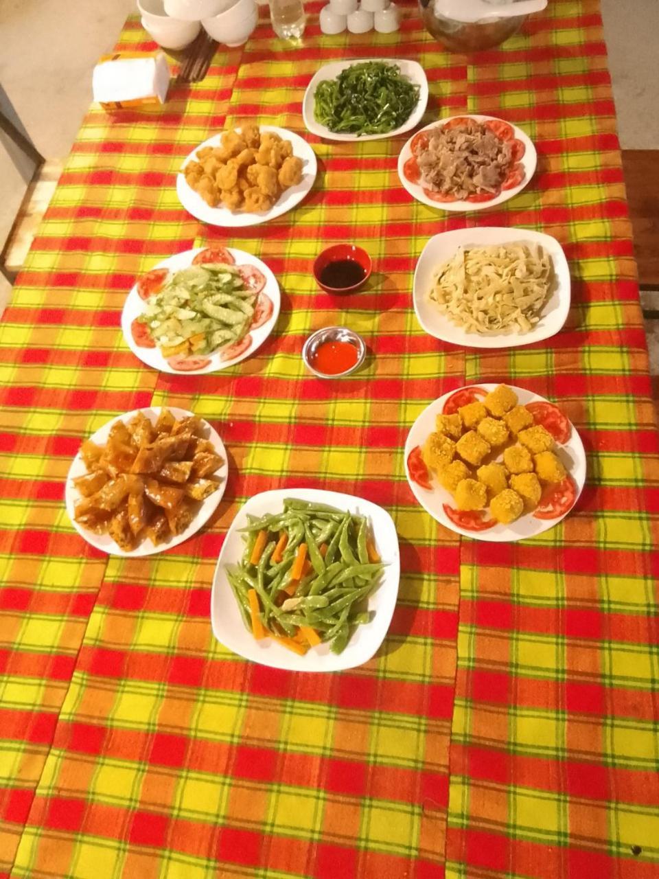 Du Gia Van Chung Homestay Làng Cac Esterno foto